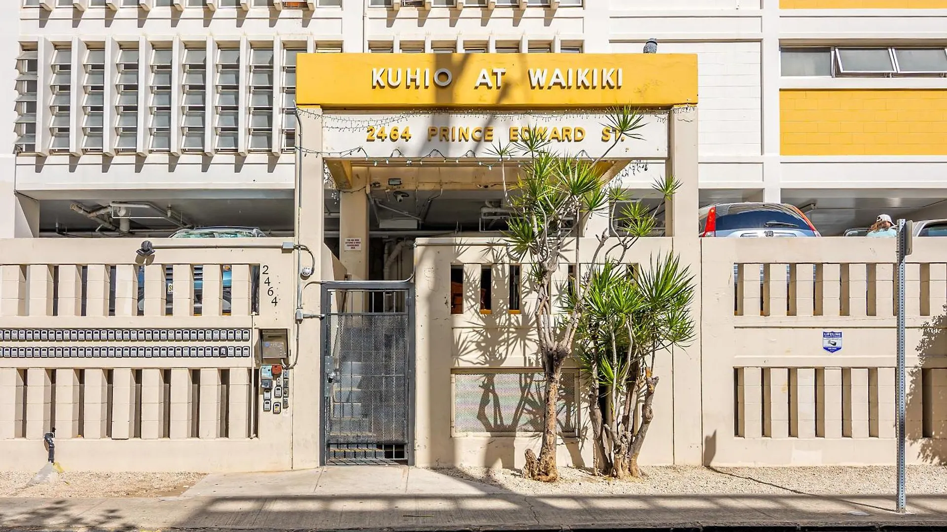 Kuhio At Waikiki 2Br And 2Ba Condo Near Beach With Parking Honolulu 0*,