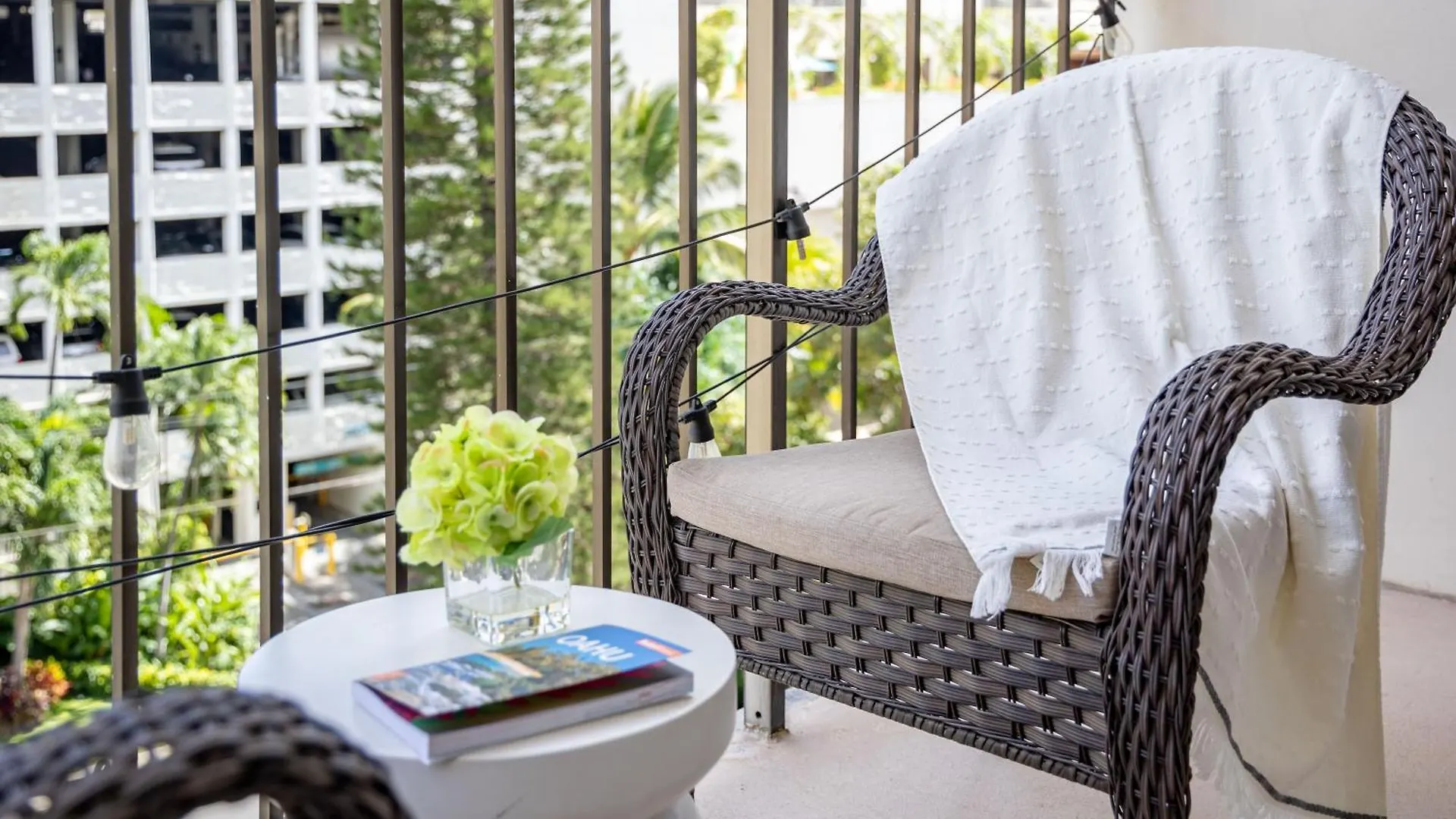 Apartamento Kuhio At Waikiki 2Br And 2Ba Condo Near Beach With Parking Honolulu