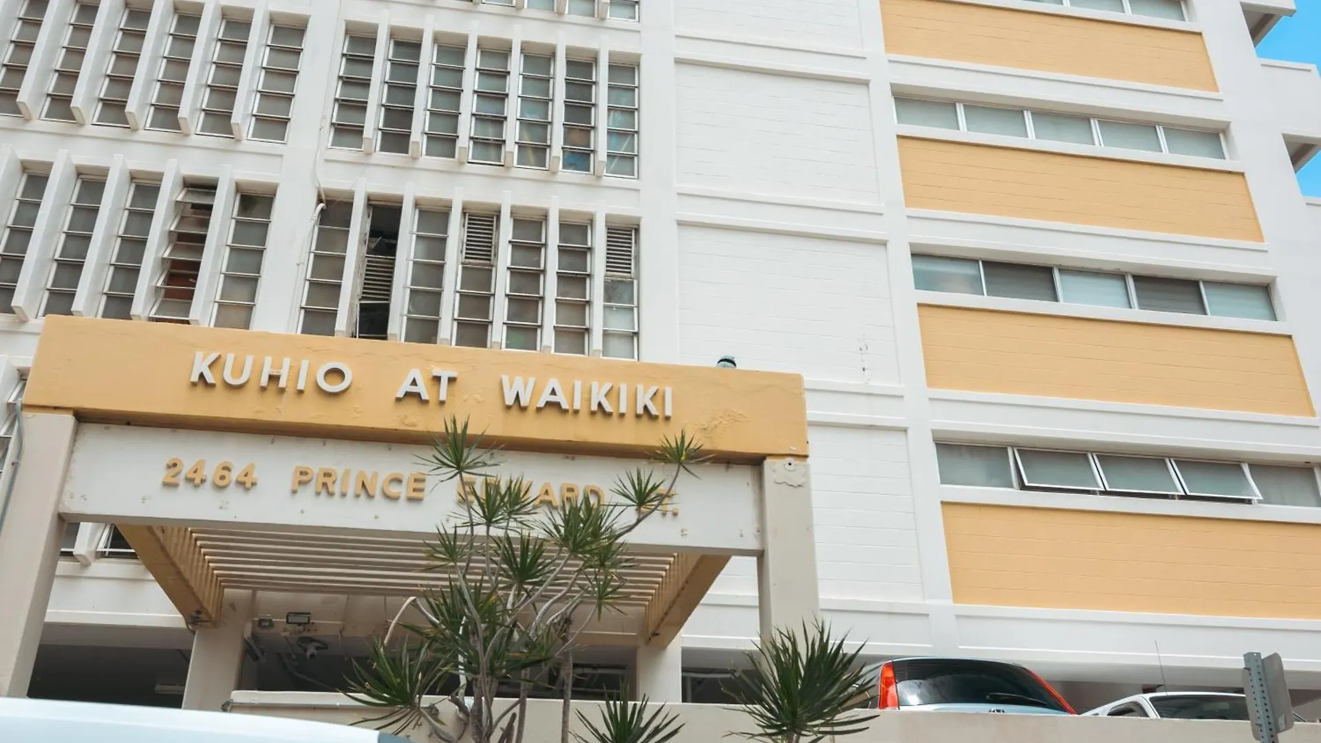 Kuhio At Waikiki 2Br And 2Ba Condo Near Beach With Parking Honolulu Apartment