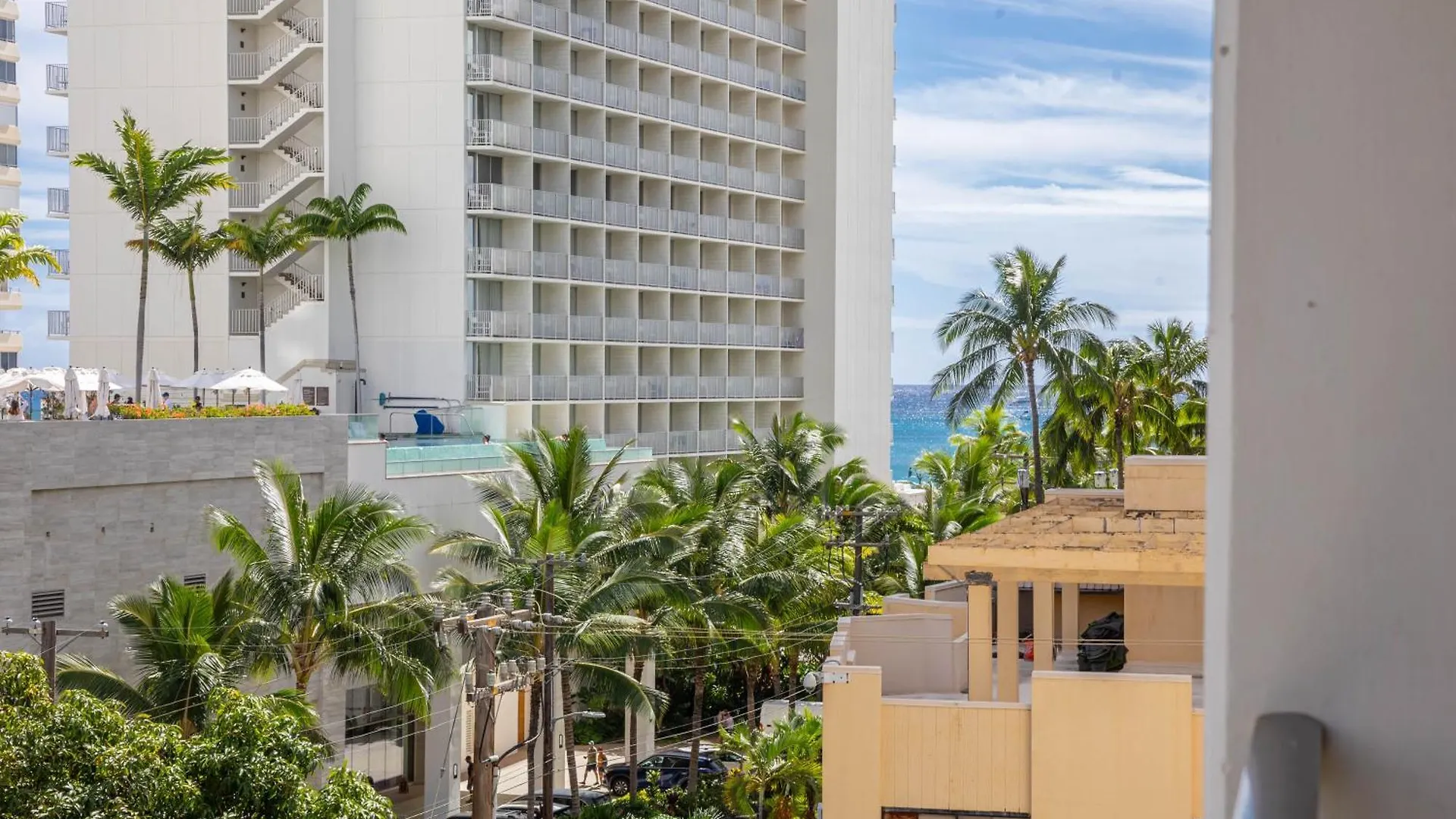 Kuhio At Waikiki 2Br And 2Ba Condo Near Beach With Parking Honolulu United States
