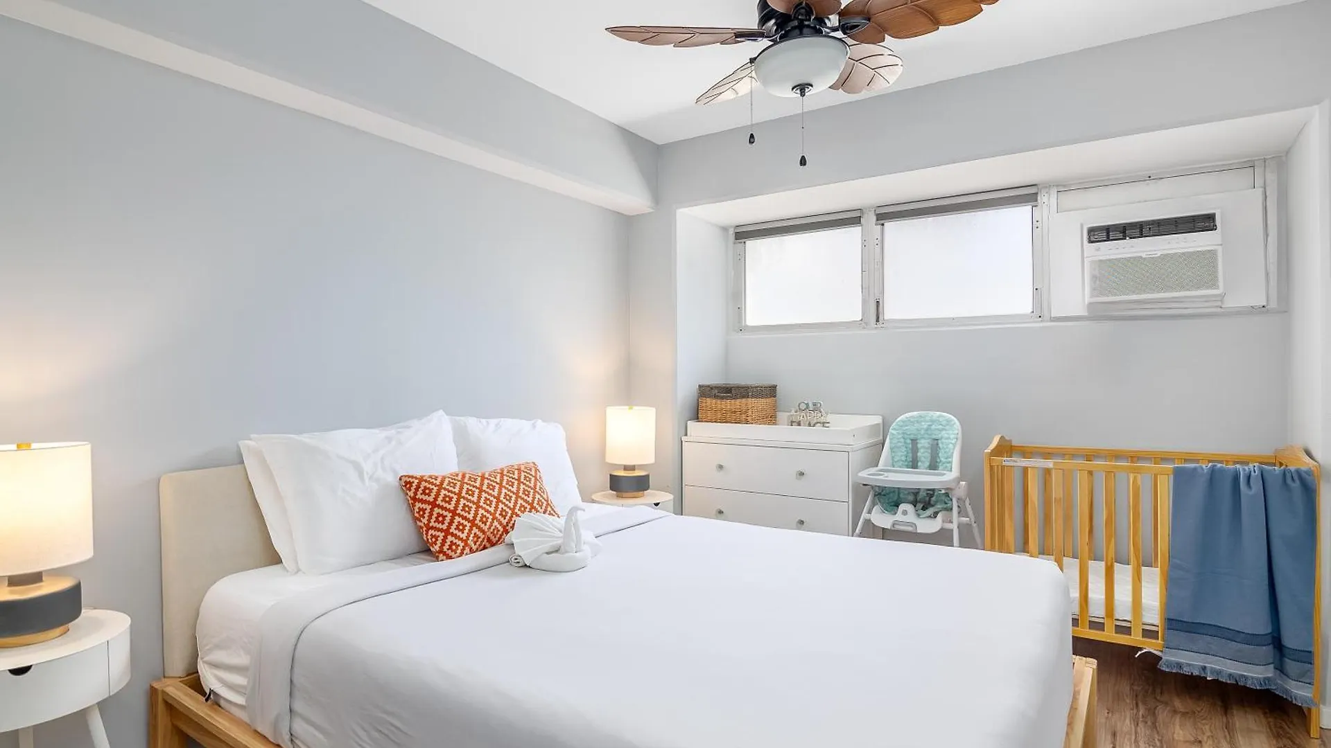 Apartment Kuhio At Waikiki 2Br And 2Ba Condo Near Beach With Parking Honolulu