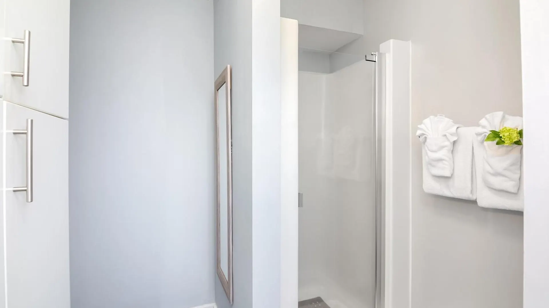Kuhio At Waikiki 2Br And 2Ba Condo Near Beach With Parking Honolulu Apartment