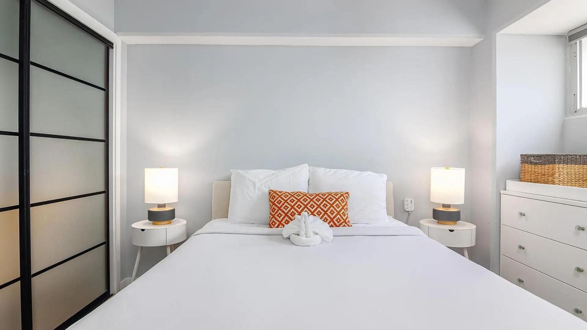 Apartment Kuhio At Waikiki 2Br And 2Ba Condo Near Beach With Parking Honolulu